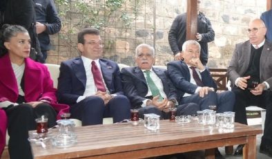 Ahmet Türk, İmamoğlu’nu Tarihi Kasrı Kanco Konağı’nda Ağırladı…