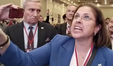 İlay Aksoy: Siz Bugün Partiye Darbe Yaptınız…