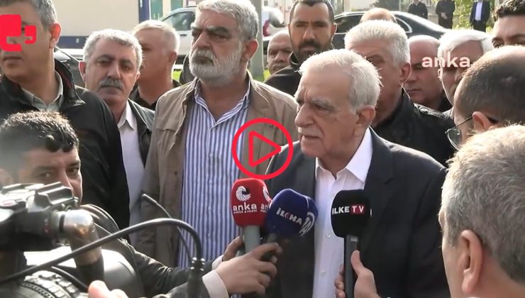 Kayyım Atanan Belediyelerin Önünde Protesto…