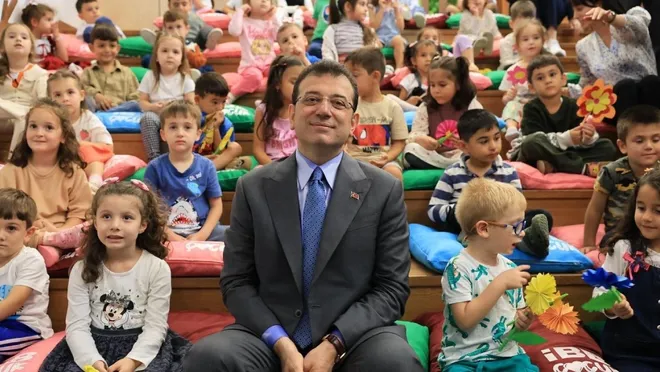İmamoğlu: Senin Yazın Vız Gelir Tırıs Gider, Hadi Gel De Kapat…