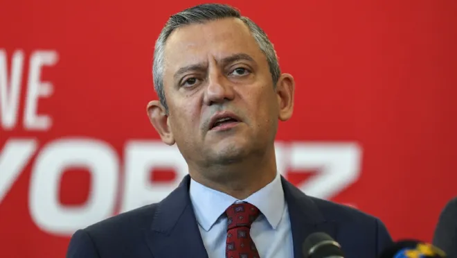 Özgür Özel: Ben Aday Olmayacağım Gibi Tek Başıma Aday Belirlemeyeceğim…