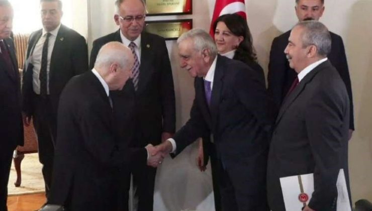 Bahçeli DEM Parti Heyetini Kapıda Karşıladı…