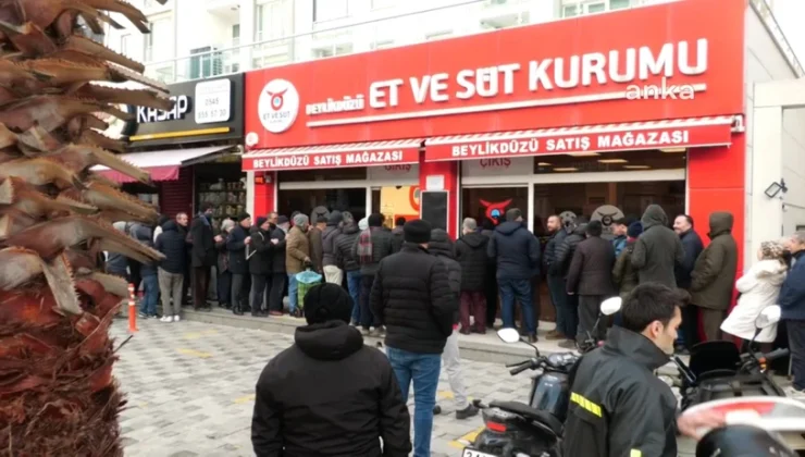 Şafak Vakti Bir Kilo Kıyma İçin Eksi 7’de Sabır Kuyruğu…
