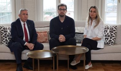 Mansur Yavaş, Dilek İmamoğlu’nu Ziyaret Etti…