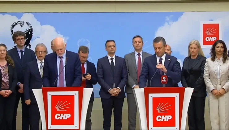 Papandreou: Özgür Özel ve Ekrem İmamoğlu İle Gurur Duyuyoruz…