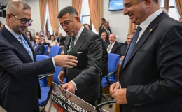 Veli Ağbaba: Sizi Tebrik Ediyorum, Enflasyonun Gerçek Sebebi Yastık Olmuş…