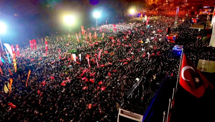 Özgür Özel: Bir Ekrem Aldınız Bir Yıl Sonra Yüz Binlerce Ekrem Meydanda…