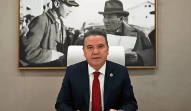 Muhittin Böcek: Düz Yaşayacağız, Düz Yürüyeceğiz, Dik Duracağız…