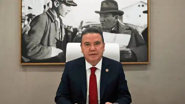 Muhittin Böcek: Düz Yaşayacağız, Düz Yürüyeceğiz, Dik Duracağız…