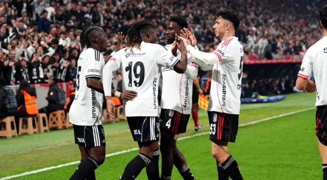 Kartal Kupada Uçtu…