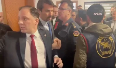 Zonguldak İl Genel Meclisi Karıştı, CHP Ayağa Kalktı, Jandarma Geldi…