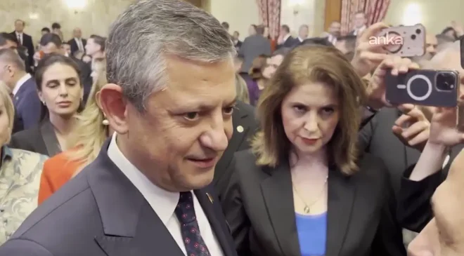 Özgür Özel: Haysiyet Cellatlığına Teslim Olmayız…