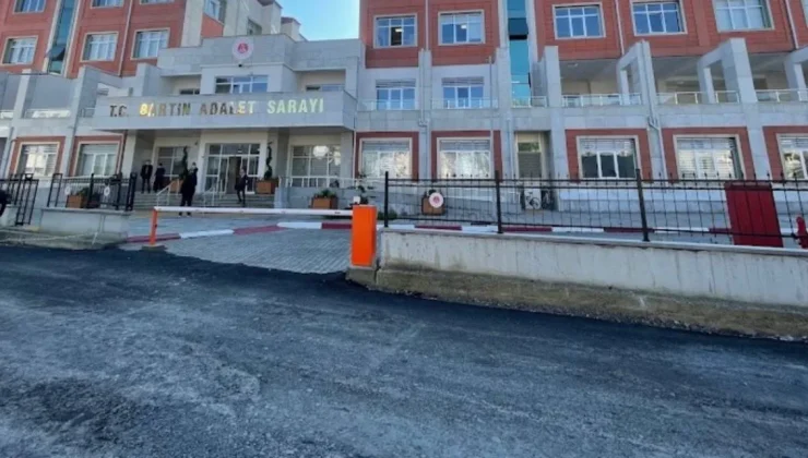 Amsra’da 13 Yaşındaki Kız,10’u Çocuk 36 Kişinin Cinsel İstismarına Uğradı…